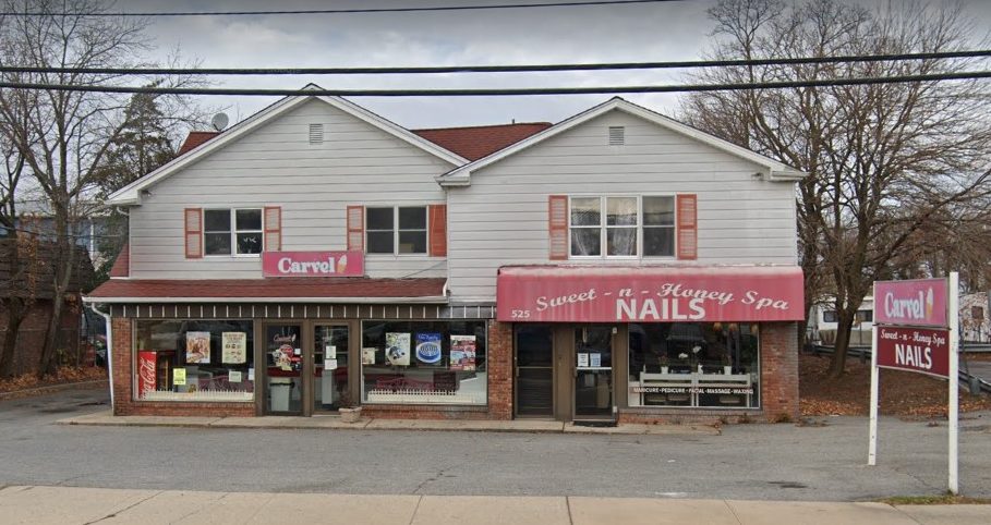 Northport mixed-use property fetches $950K