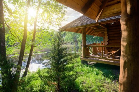 Save Money When Renting Vacation Cabins