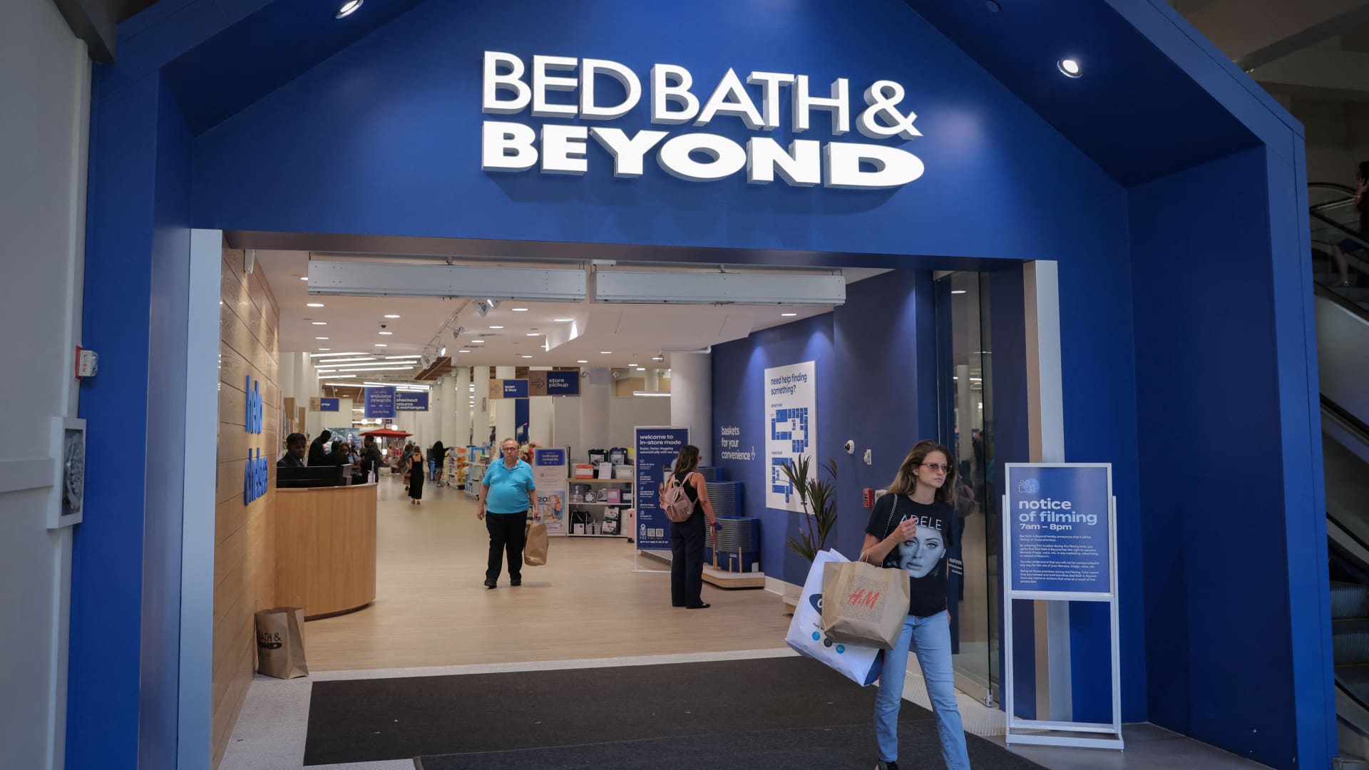 Bed Bath & Beyond appoints interim CEO Sue Gove to the position permanently
