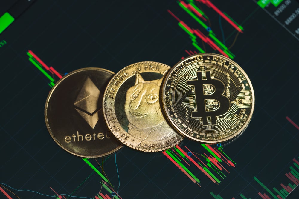 Dogecoin Plunges, Bitcoin, Ethereum Firm: Analyst Says Watch Out For This Memecoin Pattern Before Friday Jobs Data - Bitcoin (BTC/USD), Ethereum (ETH/USD), Dogecoin (DOGE/USD)