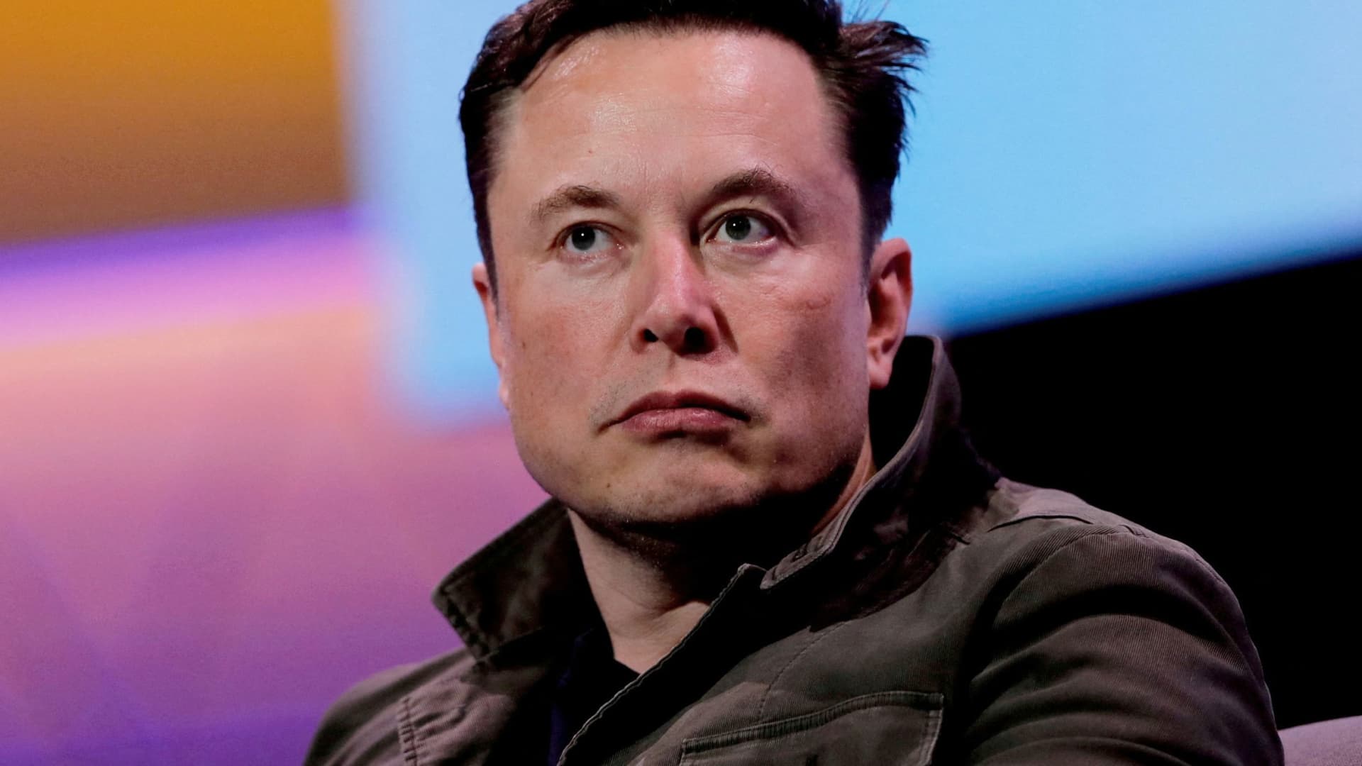 Elon Musk sets more in-office requirements at Twitter