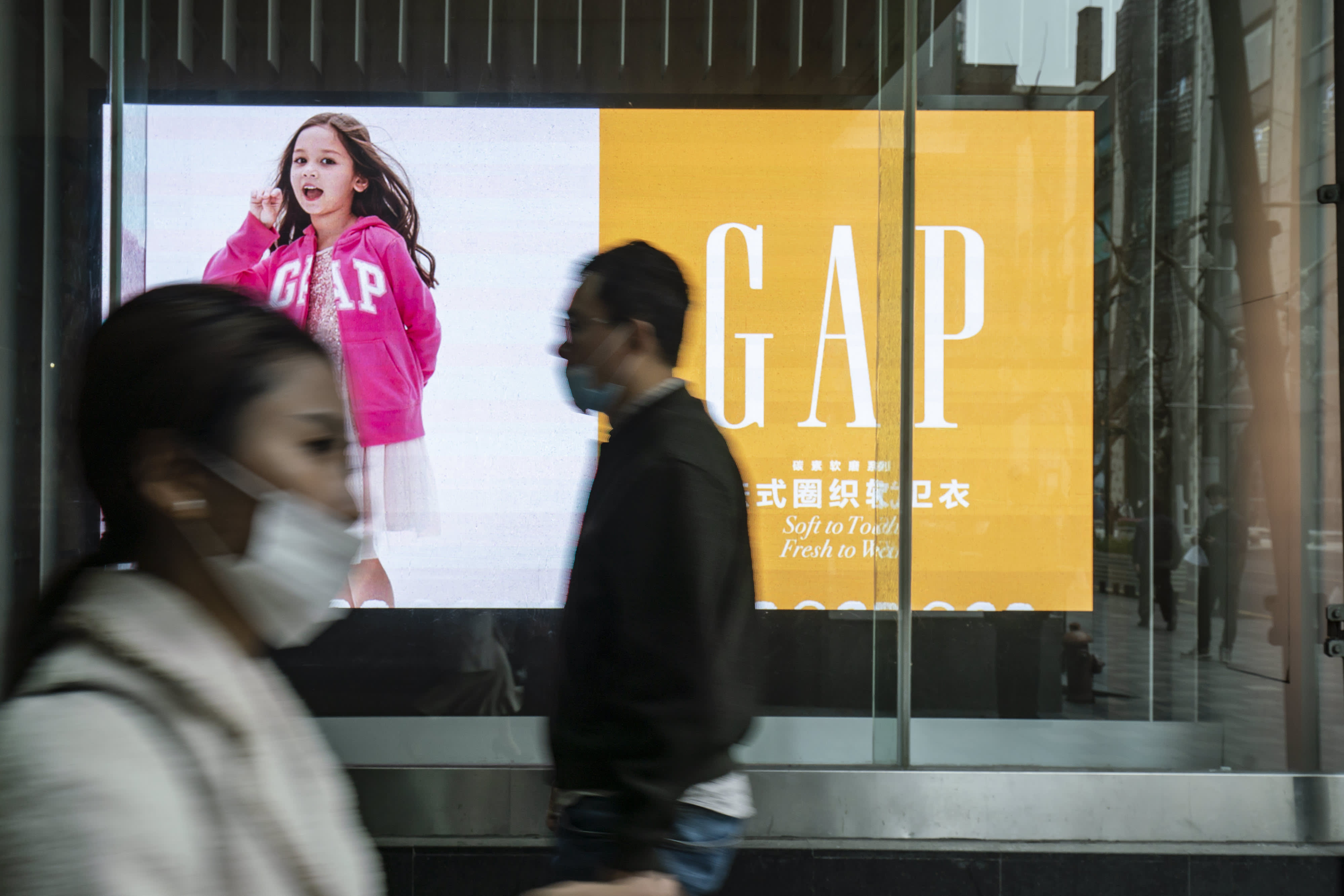Goldman Sachs upgrades Gap, says stock can rally nearly 30% despite challenges facing retailers