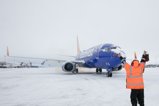 Southwest's Holiday Chaos Will Affect Q4 Earnings: Report - Southwest Airlines (NYSE:LUV)