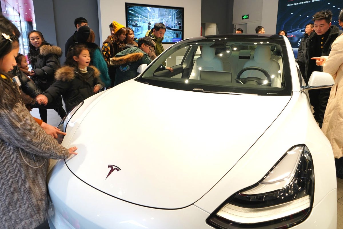 Did Tesla's Price Cuts In China Backfire? Here's How Customers Reacted To Announcement - Tesla (NASDAQ:TSLA)
