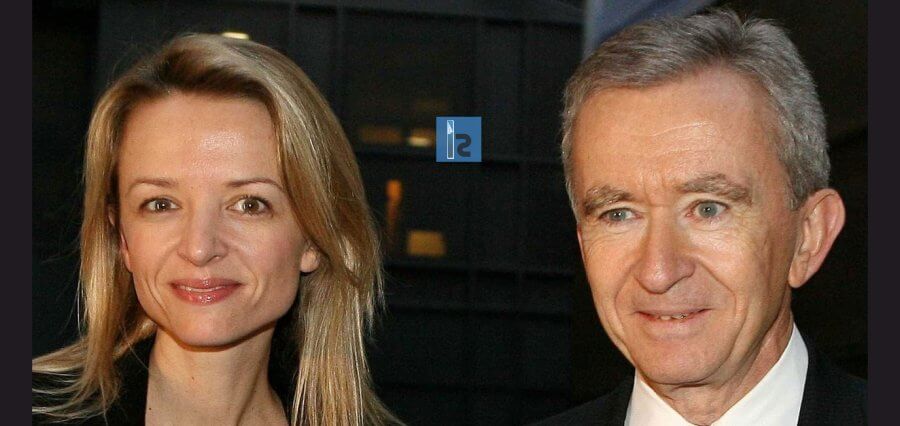 You are currently viewing Bernard Arnault, Owner of LVMH, Appoints his Daughter, Delphine, to Lead Dior