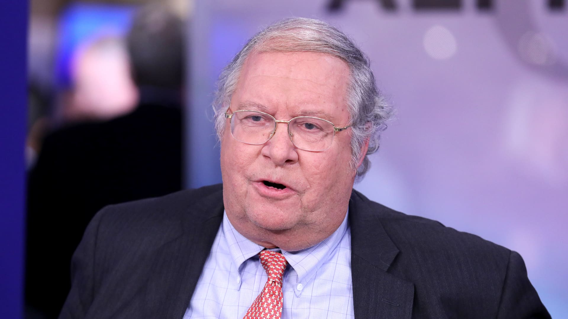 Bill Miller doubles down on Amazon after a rough year, while shorting Tesla increasingly
