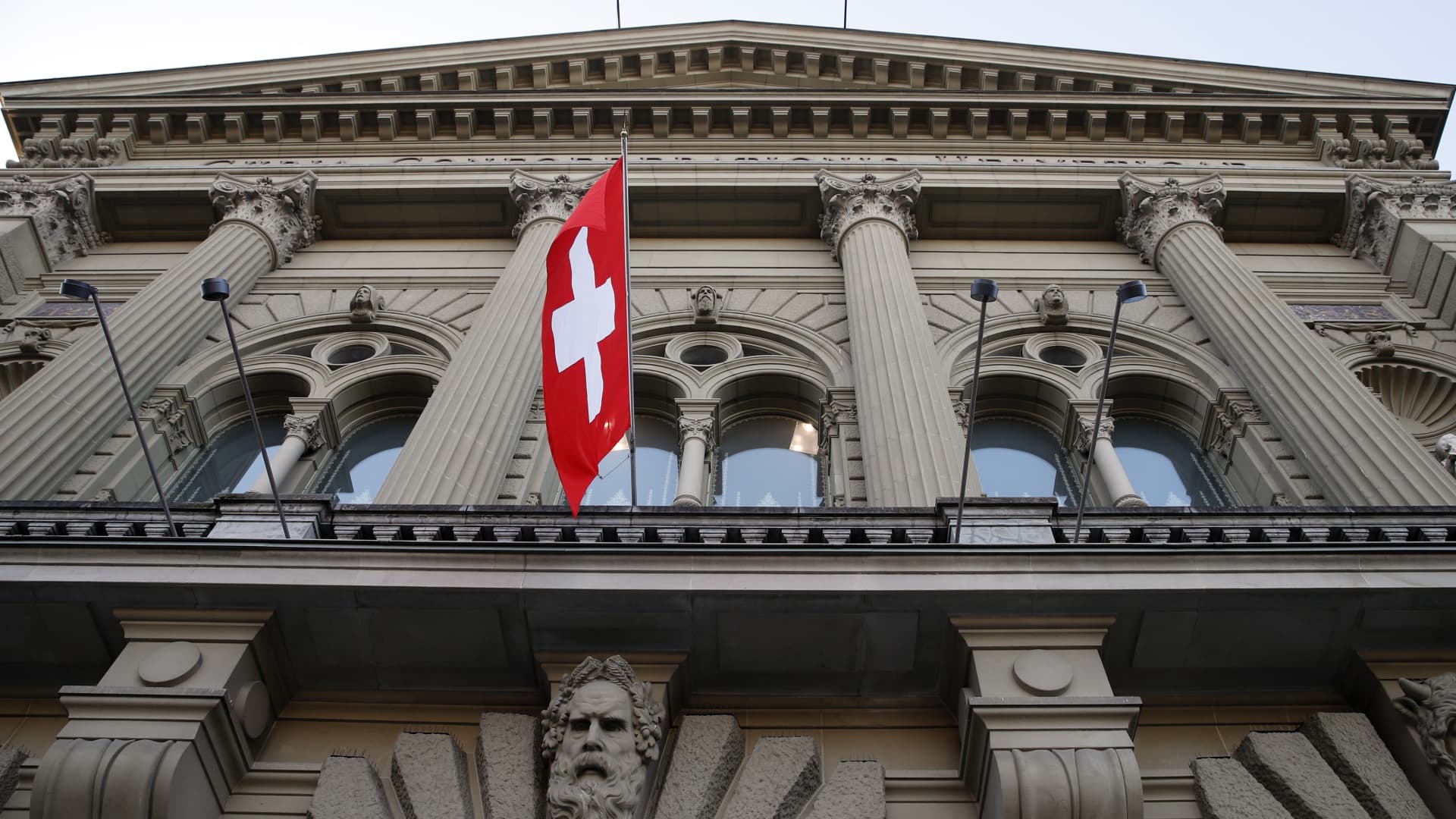 Swiss National Bank posts record $143 billion loss